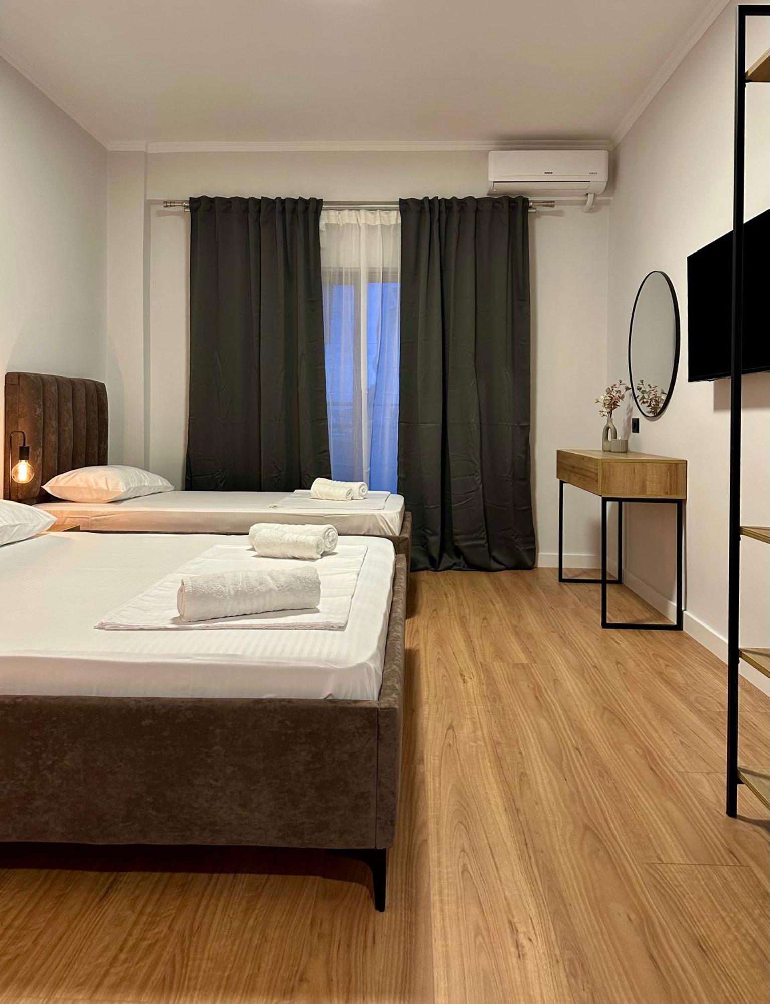 Lidia Apartments Саранда Екстер'єр фото