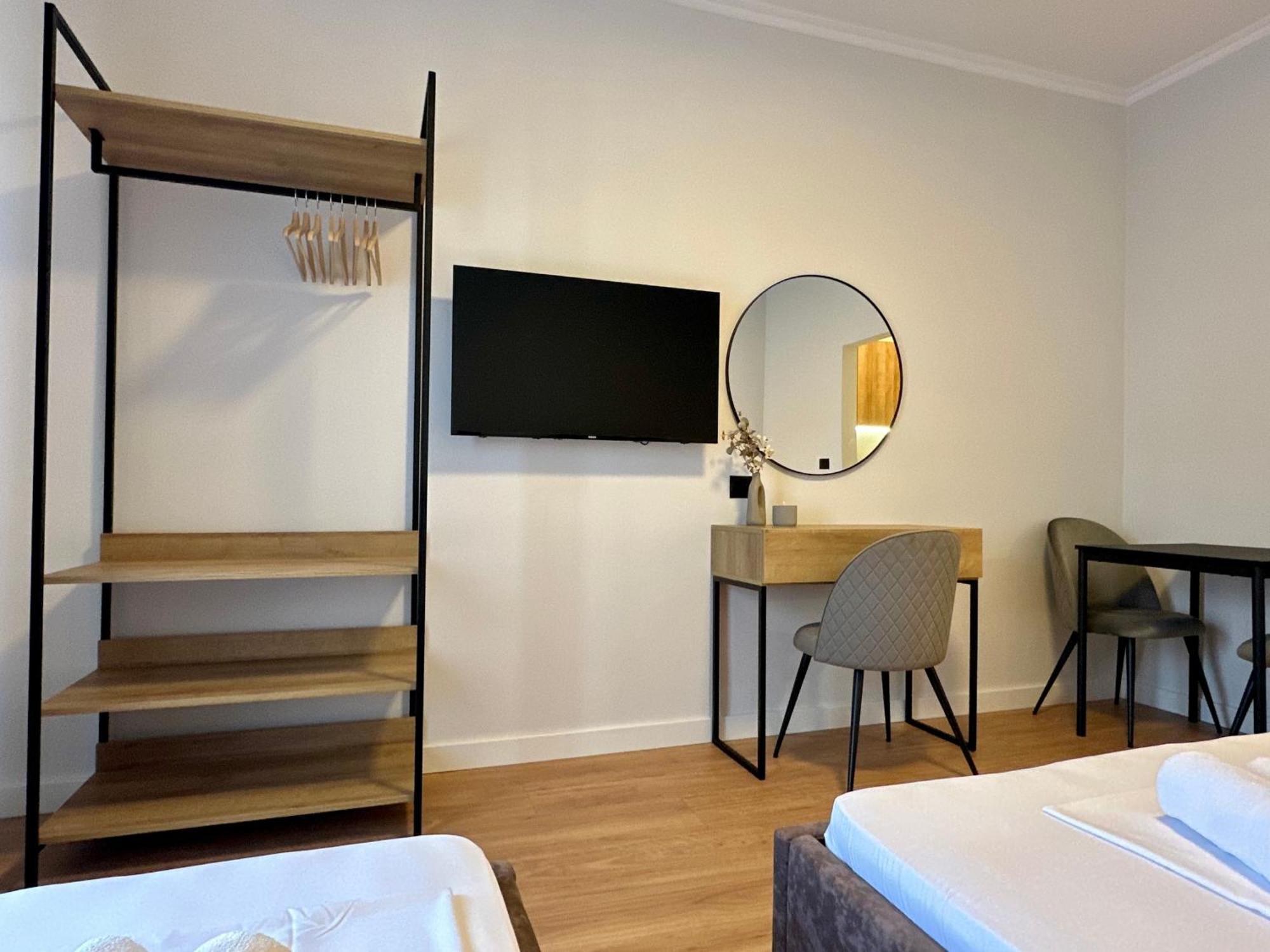 Lidia Apartments Саранда Екстер'єр фото